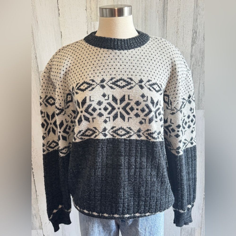 Vintage Black and Cream V-Neck Sweater